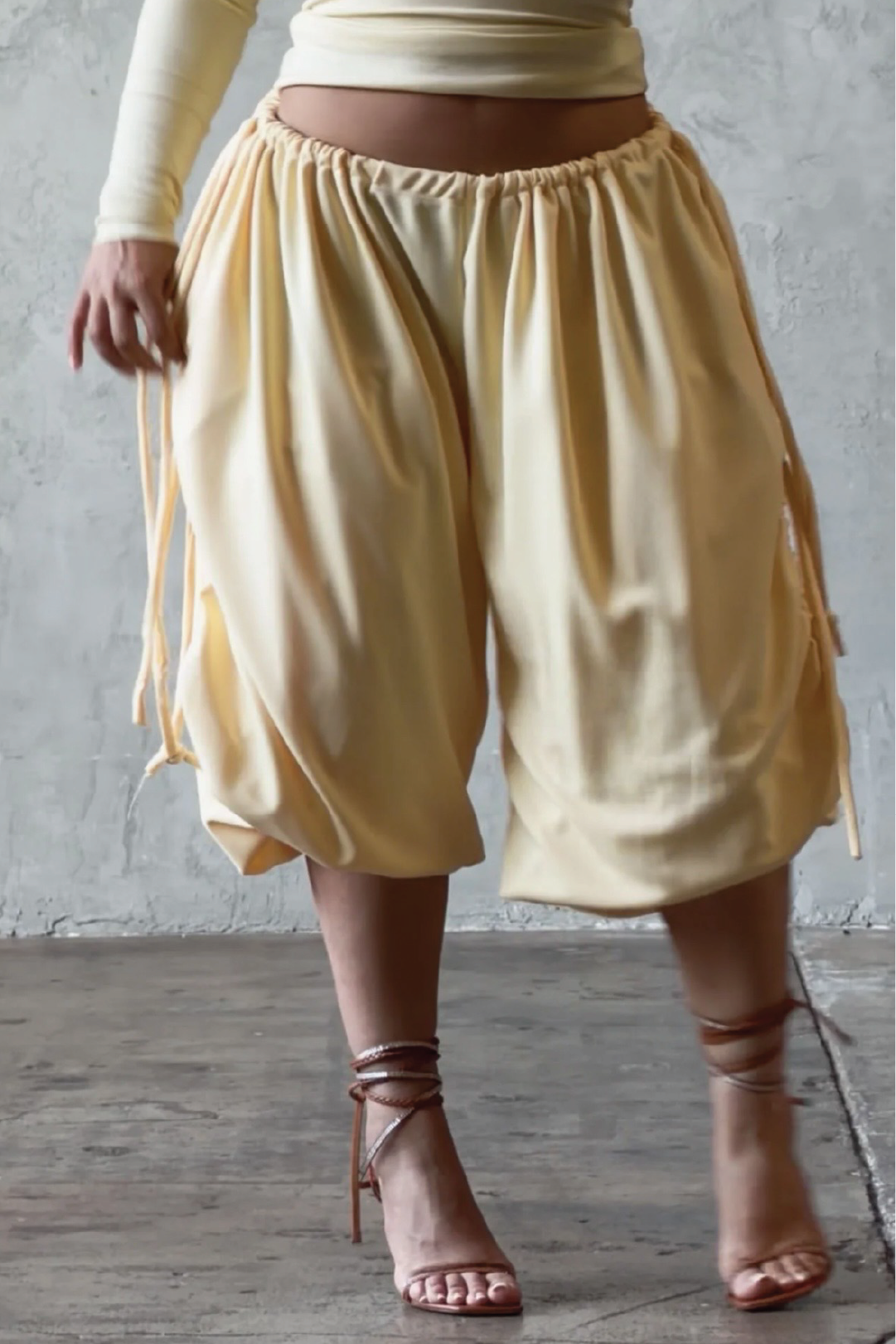 CONTINUUM PANT IN BUTTER YELLOW